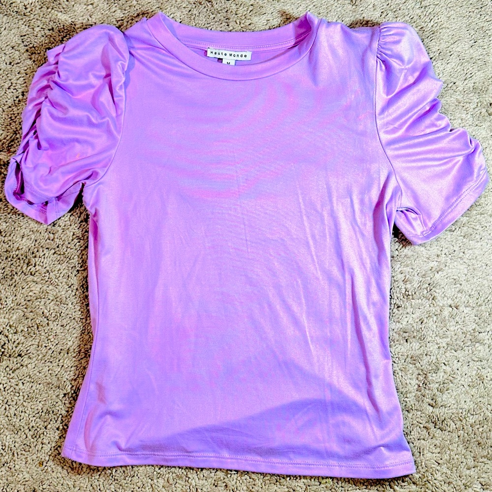 Lavender shirt 😍